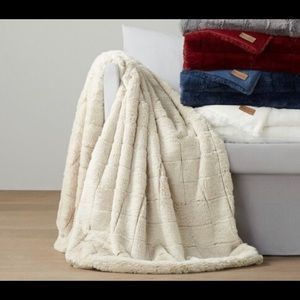 Koolaburra by Ugg Throw